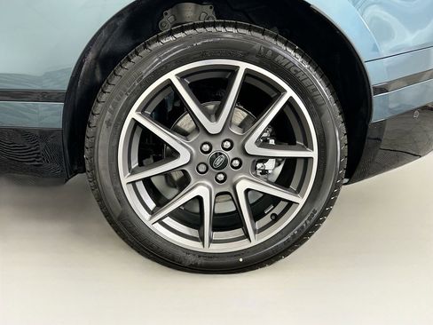 New 2026 Land Rover Range Rover Velar Autobiography image 30