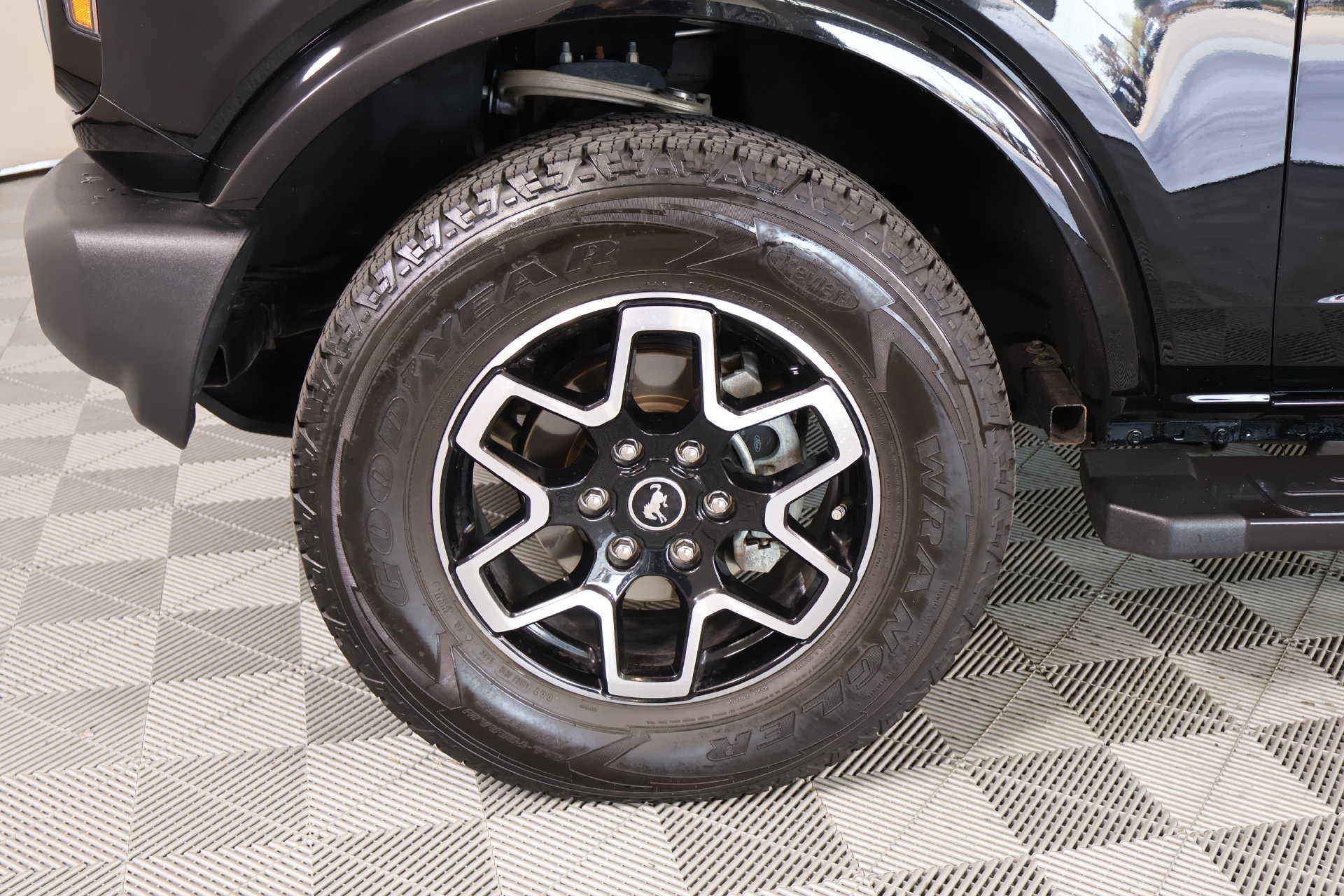 Used 2023 Ford Bronco Outer Banks AWD/4WD image 18