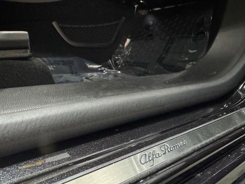 Used 2020 Alfa Romeo Stelvio Ti w/ Active Blind Spot Package image 14