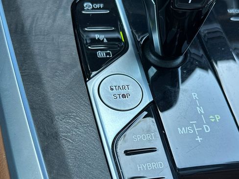 Used 2022 BMW X5 xDrive45e w/ M Sport Package image 28