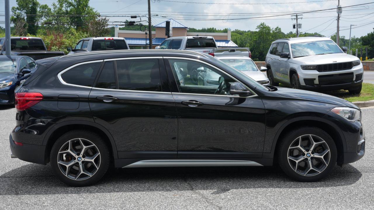 Used 2019 BMW X1 xDrive28i w/ Convenience Package AWD/4WD image 4
