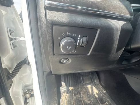 Certified 2017 Jeep Grand Cherokee Limited w/ Trailer Tow Group IV AWD/4WD image 14