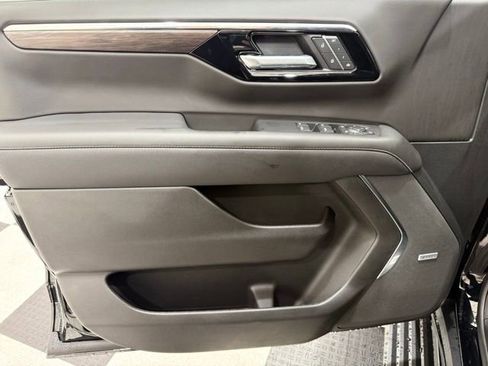 New 2026 Chevrolet Tahoe Premier image 17