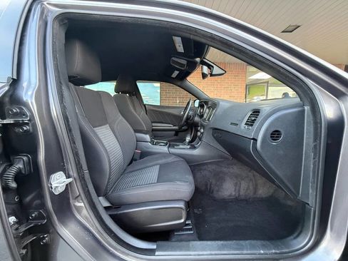 Used 2018 Dodge Charger GT image 21