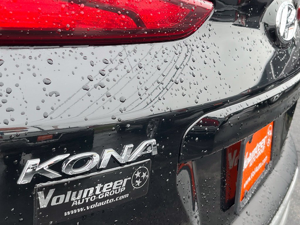 Used 2023 Hyundai Kona SE w/ Cargo Package FWD image 9