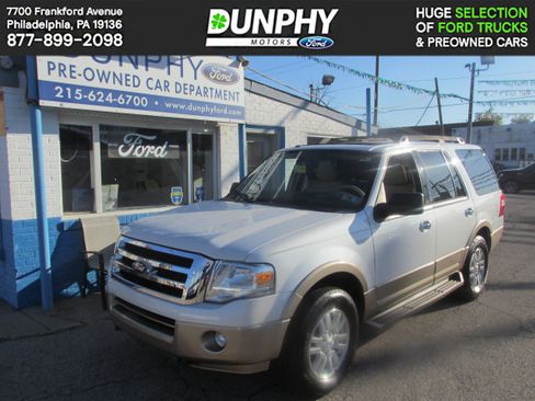 Used 2014 Ford Expedition XLT w/ Equipment Group 202A AWD/4WD image 1