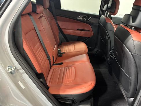 Used 2025 Kia Sportage SX FWD image 33
