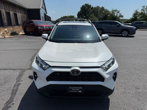 Used 2022 Toyota RAV4 XLE Premium FWD image 10