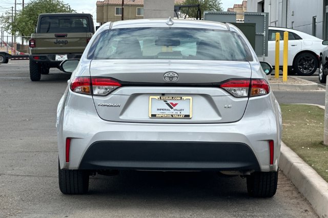 Used 2024 Toyota Corolla LE FWD image 4