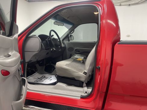 Used 1997 Ford F150 XL image 9