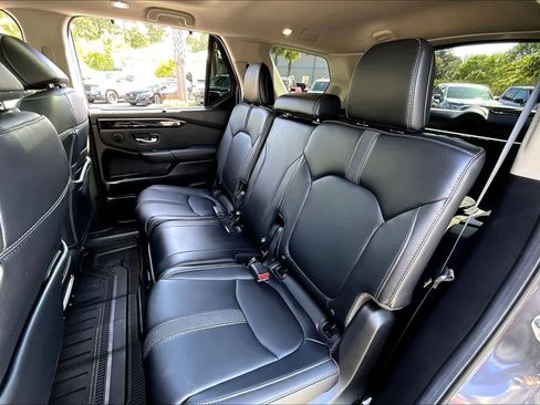 Certified 2025 Honda Pilot Touring image 20