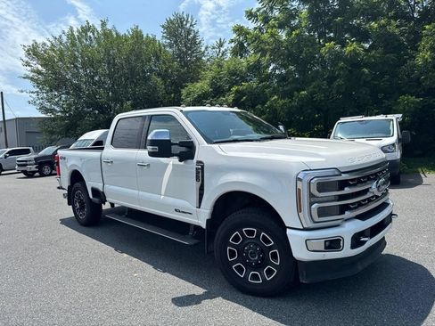 Used 2024 Ford F250 Platinum AWD/4WD image 1