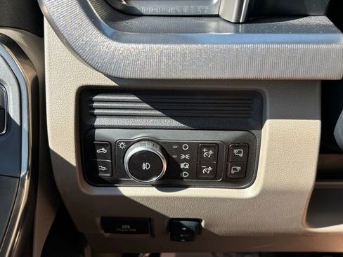 New 2026 Ford F250 Platinum w/ Platinum Plus Package image 31