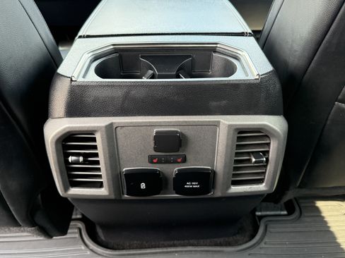 Used 2019 Ford F150 Raptor w/ Equipment Group 802A Luxury AWD/4WD image 17