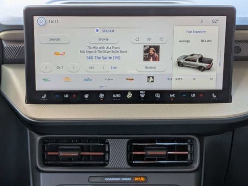 Used 2026 Ford Maverick Lariat AWD/4WD image 16