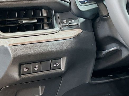 New 2026 Toyota Grand Highlander FWD image 10