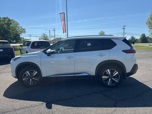 Certified 2023 Nissan Rogue SL w/ SL Premium Package AWD/4WD image 6