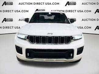 Used 2023 Jeep Grand Cherokee Overland AWD/4WD video 3