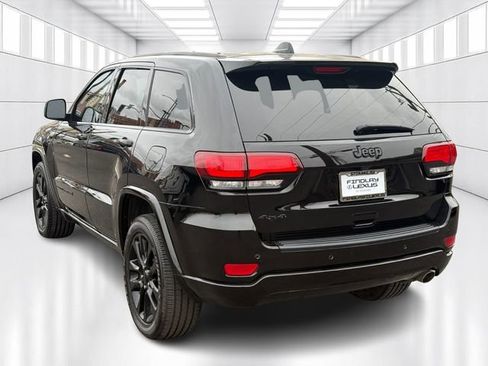 Used 2019 Jeep Grand Cherokee Altitude image 7