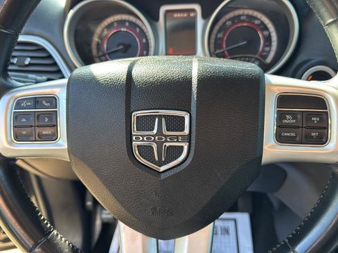 Used 2017 Dodge Journey SE w/ Flexible Seating Group FWD image 11