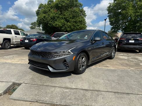 Used 2021 Kia K5 LXS FWD image 3