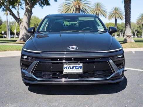 New 2026 Hyundai Sonata Limited FWD image 3