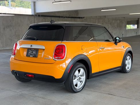 Used 2015 MINI Cooper 2-Door Hardtop FWD image 5
