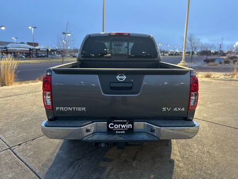 Used 2019 Nissan Frontier SV image 7