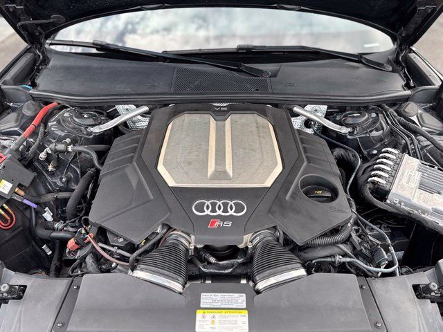 Used 2022 Audi RS 6 AWD/4WD image 35