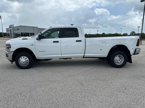 New 2026 RAM 3500 Lone Star AWD/4WD image 2