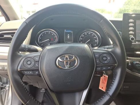 Used 2023 Toyota Camry SE FWD image 21