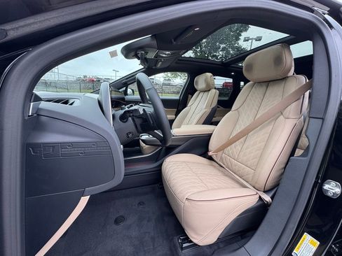 New 2025 Cadillac Lyriq Sport image 5