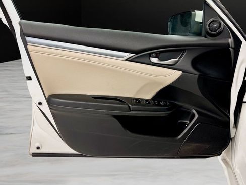 Used 2016 Honda Civic EX-L image 30