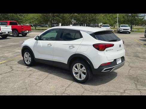 Used 2024 Buick Encore GX Preferred AWD/4WD image 34