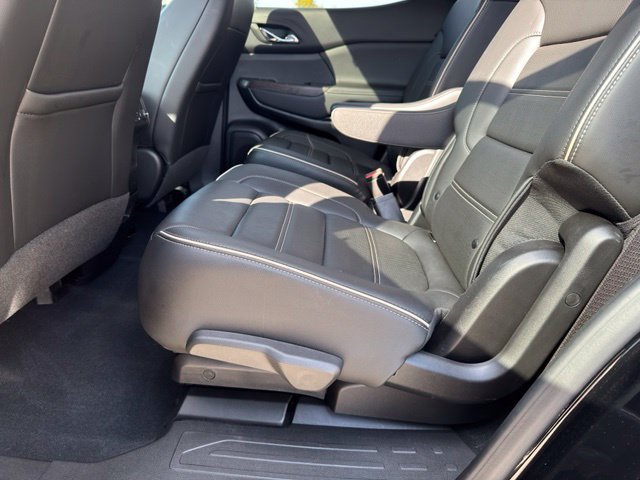 Certified 2023 GMC Acadia Denali w/ Denali Ultimate Package AWD/4WD image 8