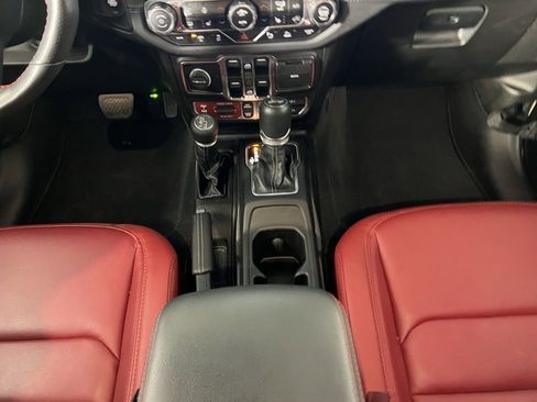 Used 2024 Jeep Wrangler Unlimited Rubicon 392 image 17