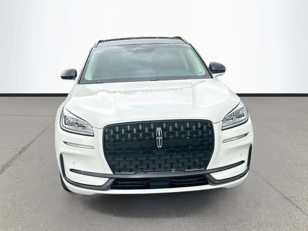 Used 2023 Lincoln Corsair Reserve w/ Equipment Group 201A FWD image 2