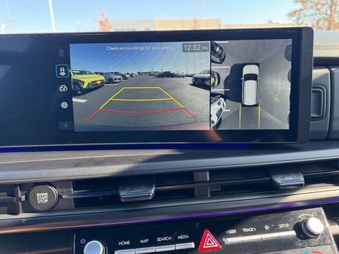 Used 2025 Hyundai Santa Fe Calligraphy image 23