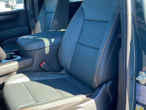 New 2026 GMC Yukon XL AT4 image 11