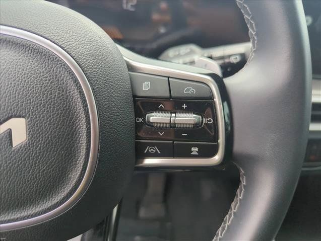Used 2025 Kia Sorento EX AWD/4WD image 13