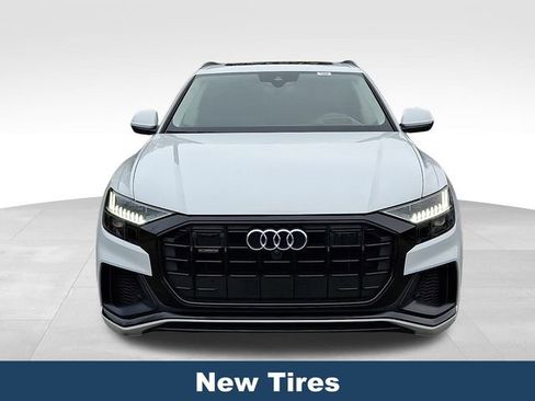 Used 2020 Audi Q8 Prestige w/ Prestige Package image 3