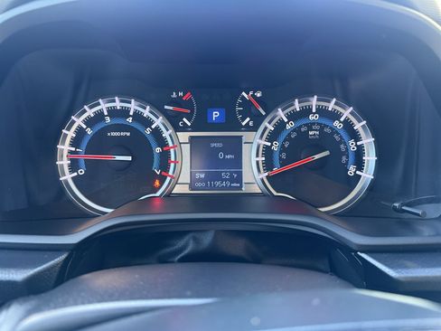 Used 2017 Toyota 4Runner TRD Off-Road Premium image 10