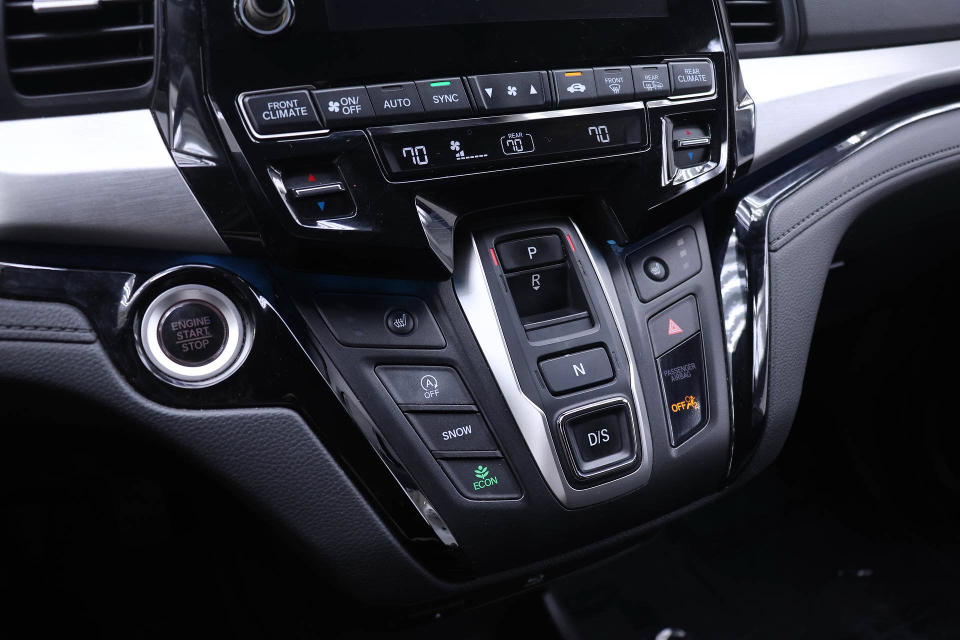 Certified 2024 Honda Odyssey Touring image 6