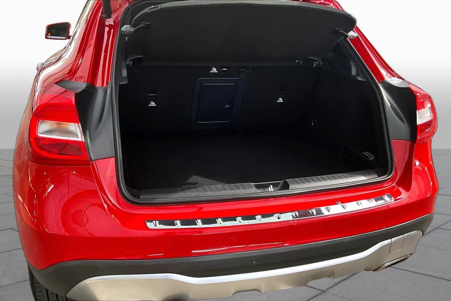 Certified 2018 Mercedes-Benz GLA 250 image 36