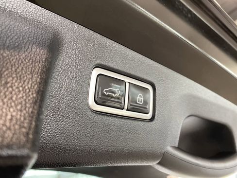 Used 2021 Kia Sorento EX image 31