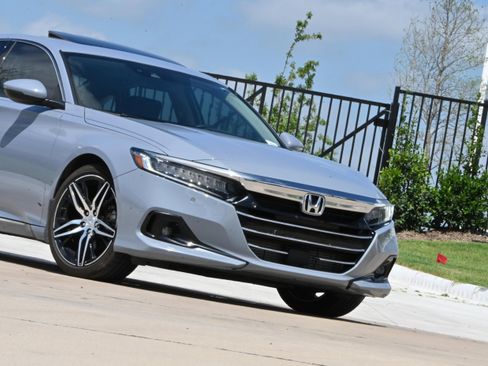Used 2021 Honda Accord Touring image 43