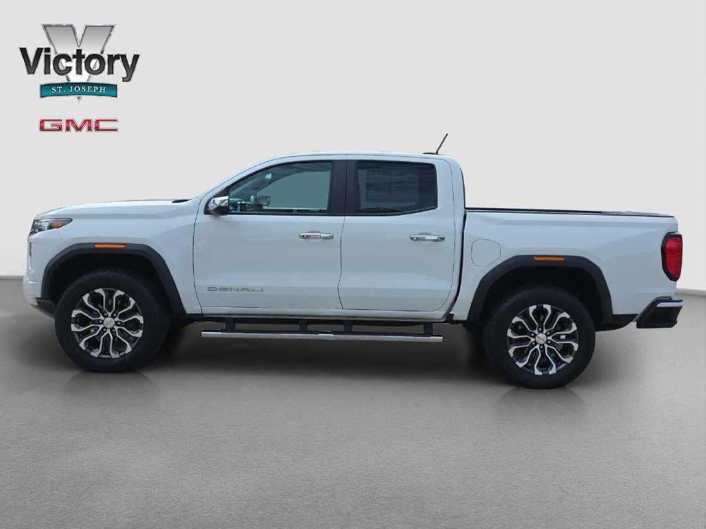 Used 2024 GMC Canyon Denali AWD/4WD image 6
