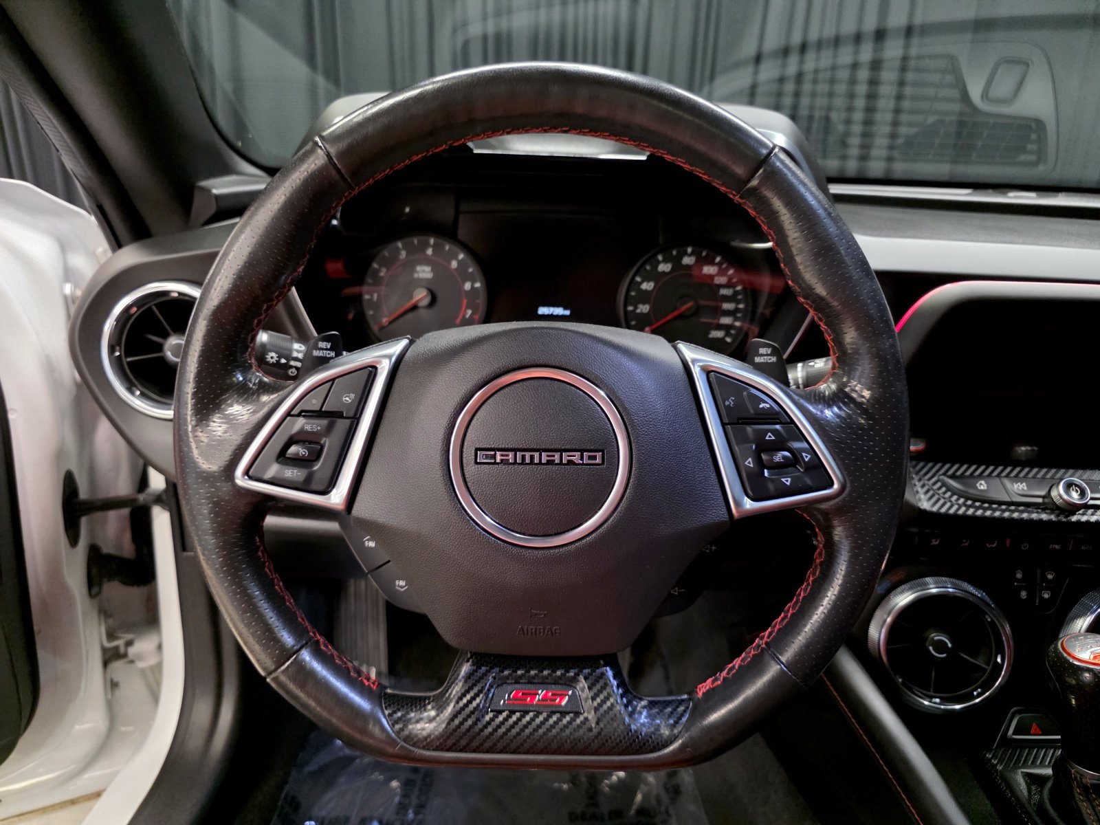 Used 2018 Chevrolet Camaro SS RWD image 23