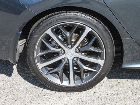 Certified 2024 Honda Civic Touring image 12
