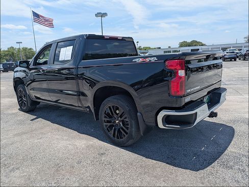 Used 2023 Chevrolet Silverado 1500 LT AWD/4WD image 6